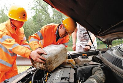 公安额尔古纳道路救援